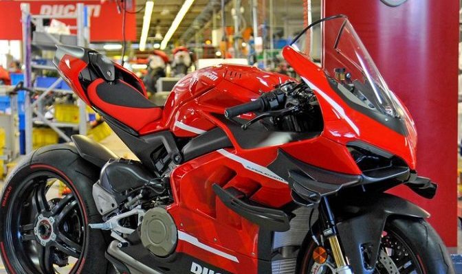 ducati v4 superleggera